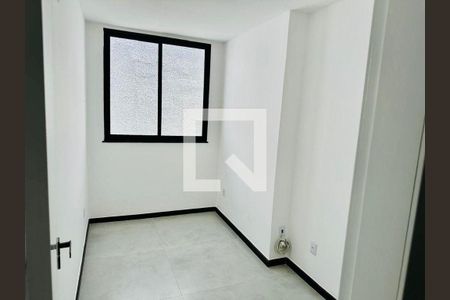 Casa à venda com 4 quartos, 245m² em Camboinhas, Niterói