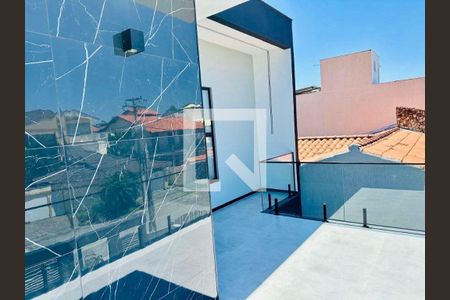 Casa à venda com 4 quartos, 245m² em Camboinhas, Niterói