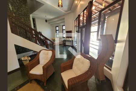 Casa à venda com 4 quartos, 608m² em São Francisco, Niterói