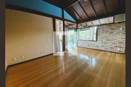 Casa à venda com 5 quartos, 562m² em Maravista, Niterói