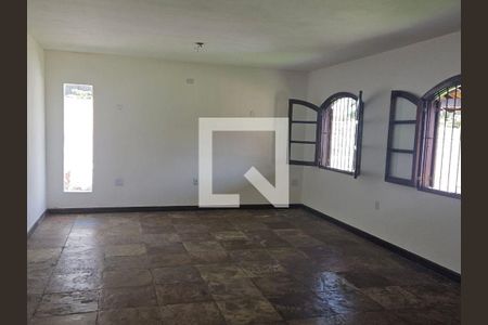 Casa à venda com 3 quartos, 400m² em Piratininga, Niterói