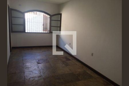 Casa à venda com 3 quartos, 400m² em Piratininga, Niterói