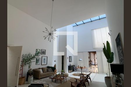 Casa à venda com 4 quartos, 300m² em Badu, Niterói