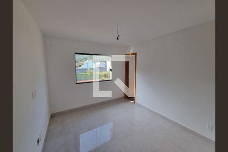 Casa à venda com 4 quartos, 150m² em Itaipu, Niterói