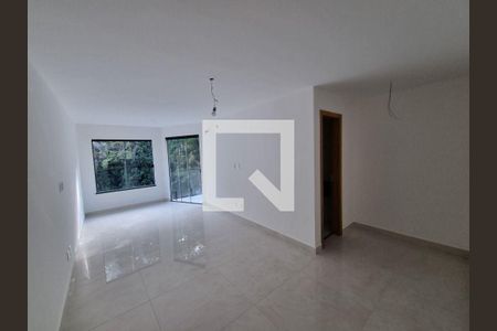 Casa à venda com 4 quartos, 150m² em Itaipu, Niterói