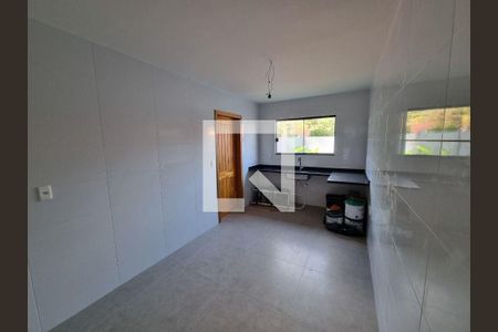 Casa à venda com 4 quartos, 150m² em Itaipu, Niterói