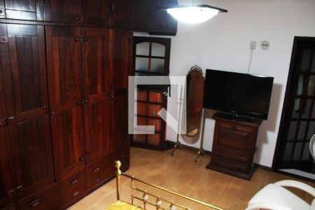 Casa à venda com 3 quartos, 218m² em Icaraí, Niterói