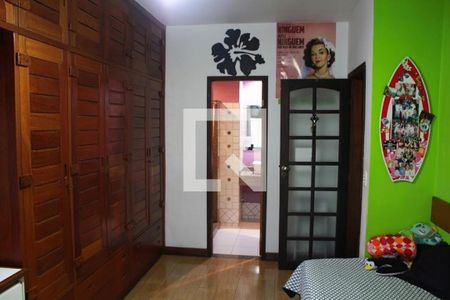 Casa à venda com 3 quartos, 218m² em Icaraí, Niterói