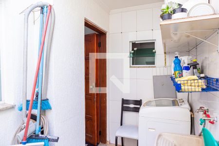 Casa de condomínio à venda com 68m², 2 quartos e 1 vagaÁrea de Serviço