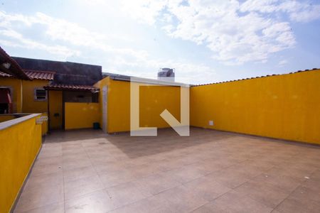 Casa para alugar com 75m², 2 quartos e 1 vaga Casa para alugar com 75m², 2 quartos e 1 vagaTerraço