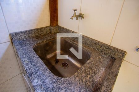 Casa para alugar com 75m², 2 quartos e 1 vaga Casa para alugar com 75m², 2 quartos e 1 vagaÁrea de Serviço
