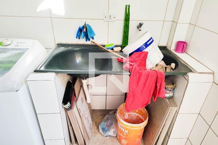 Casa para alugar com 80m², 2 quartos e 1 vagaÁrea de serviço 