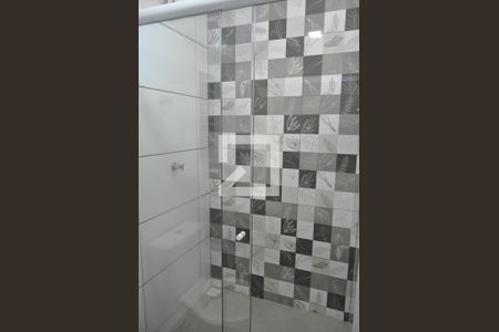 Casa de condomínio à venda com 144m², 2 quartos e 3 vagasBanheiro do Quarto 1