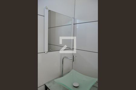 Casa de condomínio à venda com 144m², 2 quartos e 3 vagasBanheiro do Quarto 2