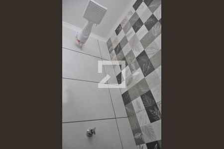 Casa de condomínio à venda com 144m², 2 quartos e 3 vagasBanheiro do Quarto 1