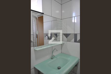 Casa de condomínio à venda com 144m², 2 quartos e 3 vagasBanheiro Social