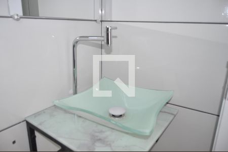 Casa de condomínio à venda com 144m², 2 quartos e 3 vagasBanheiro do Quarto 2