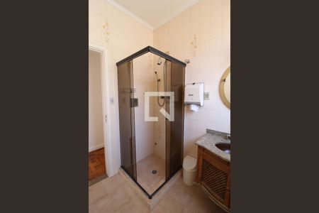 Casa para alugar com 200m², 3 quartos e 3 vagasBanheiro Social