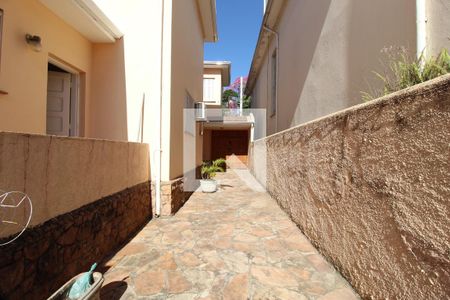 Casa para alugar com 200m², 3 quartos e 3 vagasQuintal