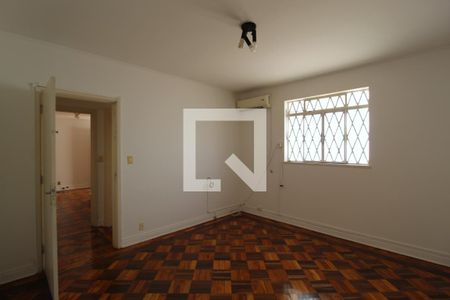 Casa para alugar com 200m², 3 quartos e 3 vagasSala