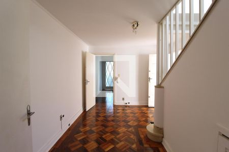 Sala de casa para alugar com 3 quartos, 200m² em Vila Nova Conceição, São Paulo