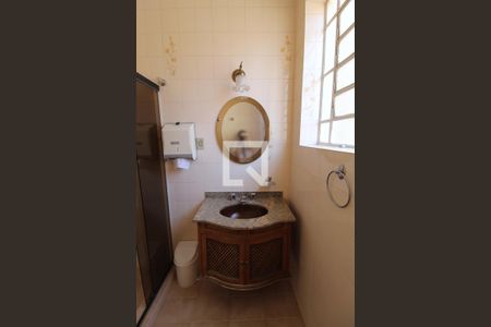 Casa para alugar com 200m², 3 quartos e 3 vagasBanheiro Social