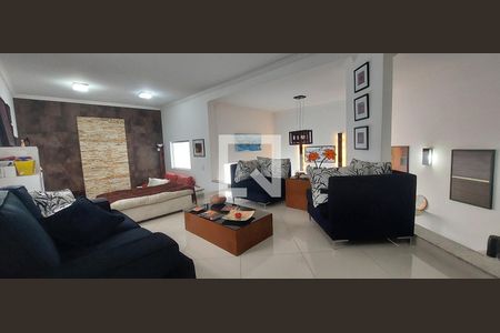 Casa à venda com 400m², 3 quartos e 4 vagasSala 2