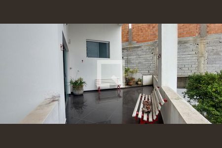 Casa à venda com 400m², 3 quartos e 4 vagasVaranda Sala 3 Jantar