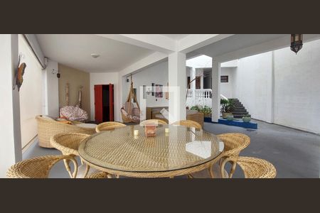 Casa à venda com 400m², 3 quartos e 4 vagasEspaço Gourmet