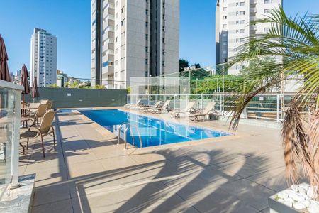 Apartamento à venda com 120m², 3 quartos e 4 vagas Apartamento à venda com 120m², 3 quartos e 4 vagasPiscina
