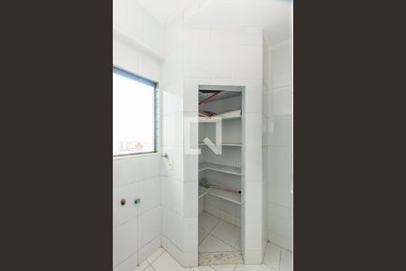 Apartamento à venda com 120m², 3 quartos e 4 vagas Apartamento à venda com 120m², 3 quartos e 4 vagasÁrea de Serviço