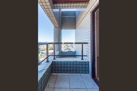 Apartamento à venda com 120m², 3 quartos e 4 vagas Apartamento à venda com 120m², 3 quartos e 4 vagasVaranda da Suíte