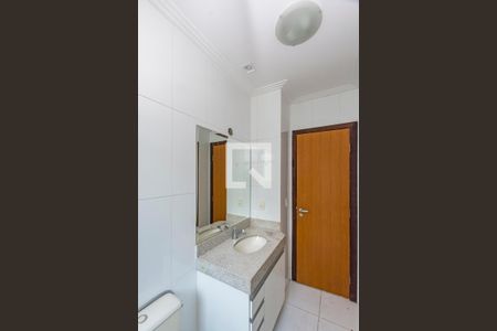 Apartamento à venda com 120m², 3 quartos e 4 vagas Apartamento à venda com 120m², 3 quartos e 4 vagasBanheiro Social