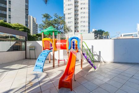 Apartamento à venda com 120m², 3 quartos e 4 vagas Apartamento à venda com 120m², 3 quartos e 4 vagasPlayground