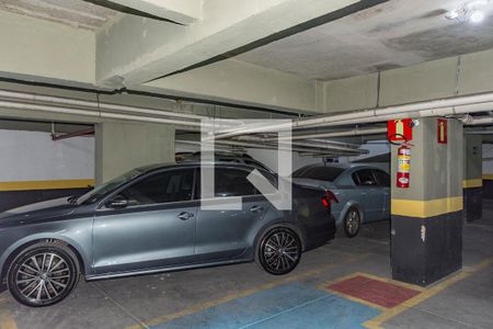 Apartamento à venda com 120m², 3 quartos e 4 vagas Apartamento à venda com 120m², 3 quartos e 4 vagasGaragem