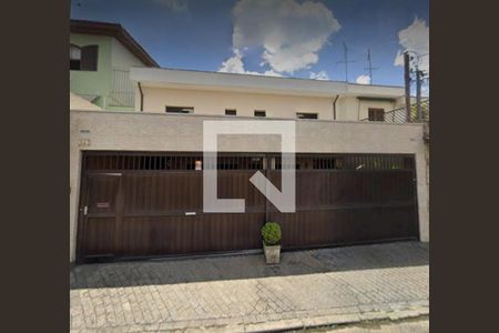 Casa para alugar com 270m², 3 quartos e 4 vagas Casa para alugar com 270m², 3 quartos e 4 vagasFachada