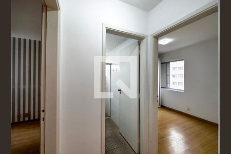 Apartamento para alugar com 72m², 2 quartos e 1 vagaCorredor Quartos