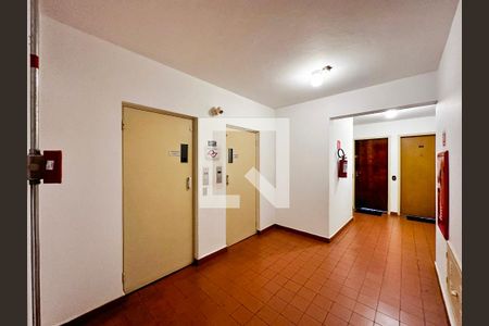 Apartamento para alugar com 72m², 2 quartos e 1 vagaHall Apartamnto