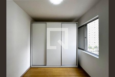 Apartamento para alugar com 72m², 2 quartos e 1 vagaQuarto 1