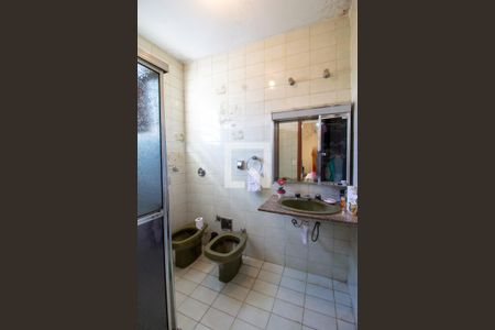 Casa à venda com 430m², 4 quartos e 4 vagasBanheiro da Suíte 3