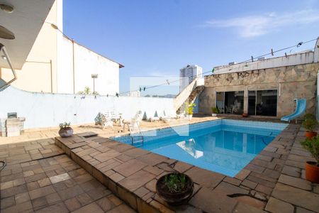 Casa à venda com 430m², 4 quartos e 4 vagasQuintal