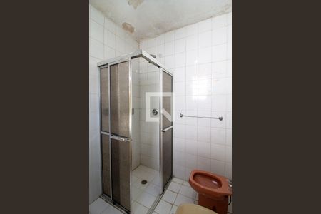 Casa à venda com 430m², 4 quartos e 4 vagasBanheiro da Suíte 2