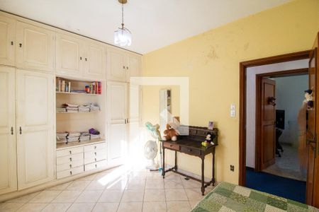 Casa à venda com 430m², 4 quartos e 4 vagasSuíte 2