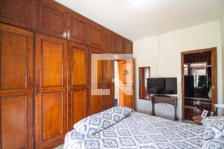 Casa à venda com 430m², 4 quartos e 4 vagasSuíte 4