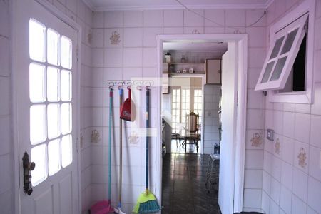 Casa de condomínio para alugar com 430m², 4 quartos e 3 vagasÁrea de Serviço