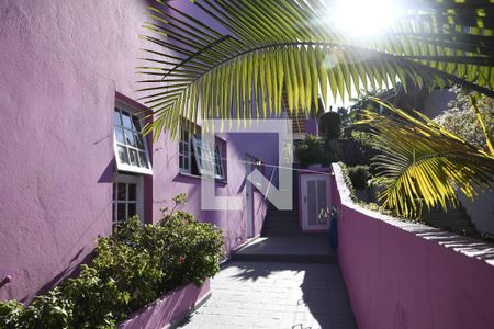 Casa de condomínio para alugar com 430m², 4 quartos e 3 vagasCorredor