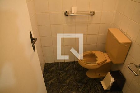 Casa de condomínio para alugar com 430m², 4 quartos e 3 vagasLavabo