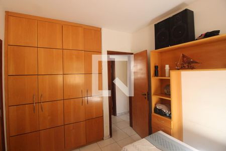 Quarto  de apartamento à venda com 3 quartos, 130m² em Grajaú, Belo Horizonte