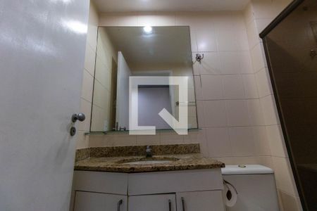Apartamento à venda com 78m², 2 quartos e 1 vaga Apartamento à venda com 78m², 2 quartos e 1 vagaBanheiro