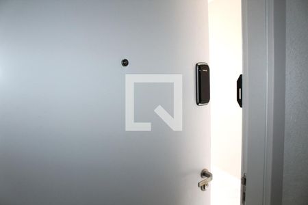 Apartamento à venda com 44m², 2 quartos e sem vagaPorta de entrada / Fechadura Digital
